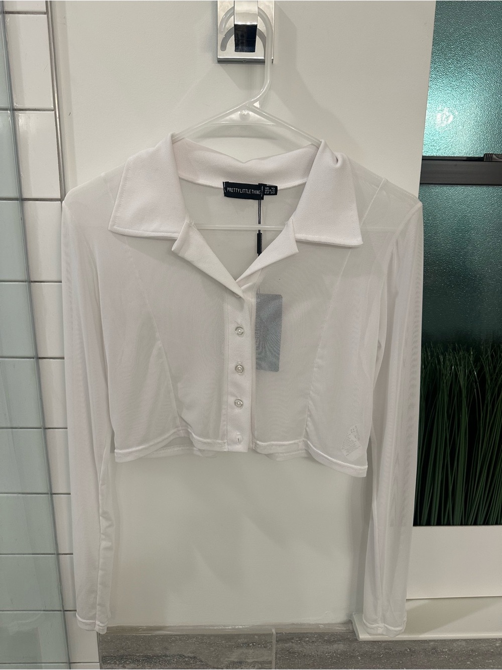 PrettyLittleThing White Long Sleeve Cropped Polo Top